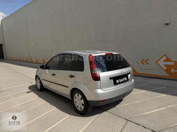 SAFİR'DEN 2004 FORD FİESTA 1.4TDCI OTOMATİK VİTES 219 BİN KM