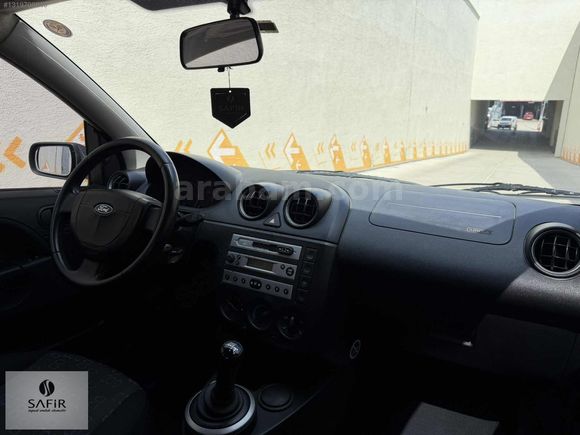 SAFİR'DEN 2004 FORD FİESTA 1.4TDCI OTOMATİK VİTES 219 BİN KM
