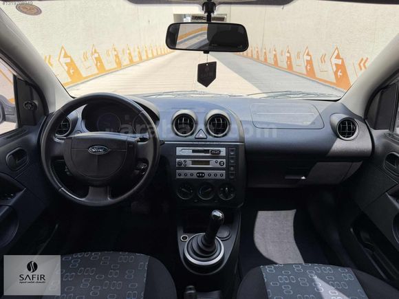 SAFİR'DEN 2004 FORD FİESTA 1.4TDCI OTOMATİK VİTES 219 BİN KM