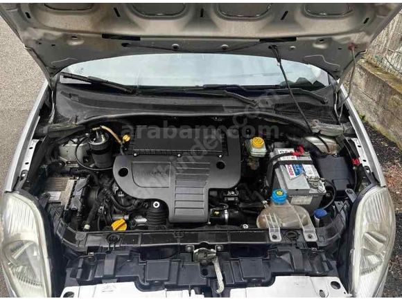 Sahibinden Fiat Punto Grande 1.3 Multijet 2011 Model  250.000 km Gri (Gümüş)