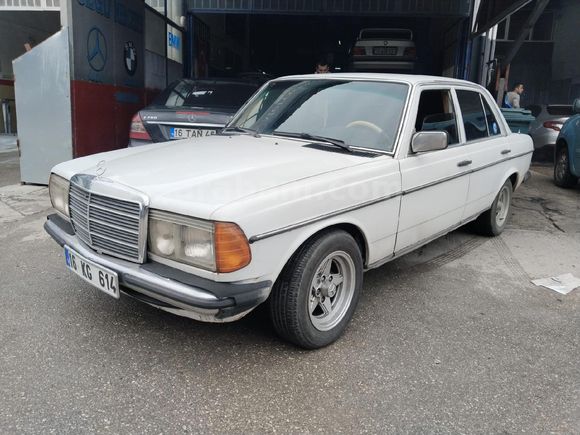 Sahibinden Mercedes - Benz 230 E 1982 Model