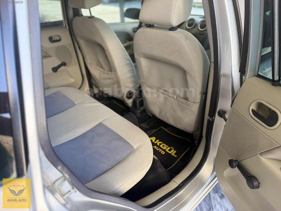AKGÜL AUTO TEMİZ BAKIMLIDIR 6 YILLIK SAHİBİNDNDİR