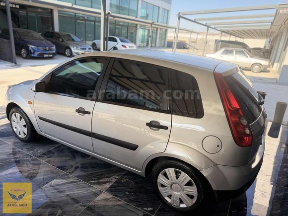 AKGÜL AUTO TEMİZ BAKIMLIDIR 6 YILLIK SAHİBİNDNDİR