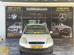 AKGÜL AUTO TEMİZ BAKIMLIDIR 6 YILLIK SAHİBİNDNDİR