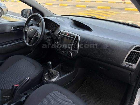 2013 HYUNDAI i20 1.2D-CVVT SENSE HATASIZ BOYASIZ İLK EL