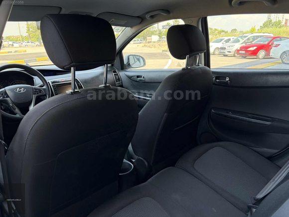2013 HYUNDAI i20 1.2D-CVVT SENSE HATASIZ BOYASIZ İLK EL
