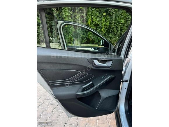2023 FORD FOCUS 1.5 ECOBLUE TİTANİUM X HATASIZ BOYASIZ