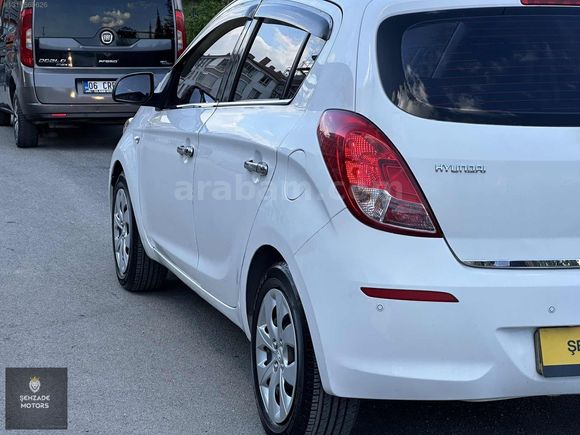 2013 MODEL-HYUNDAİ i20 181.000 km