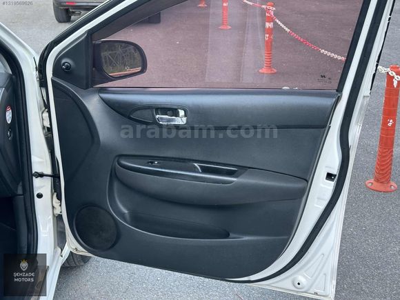 2013 MODEL-HYUNDAİ i20 181.000 km