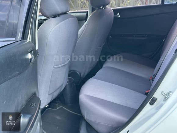 2013 MODEL-HYUNDAİ i20 181.000 km