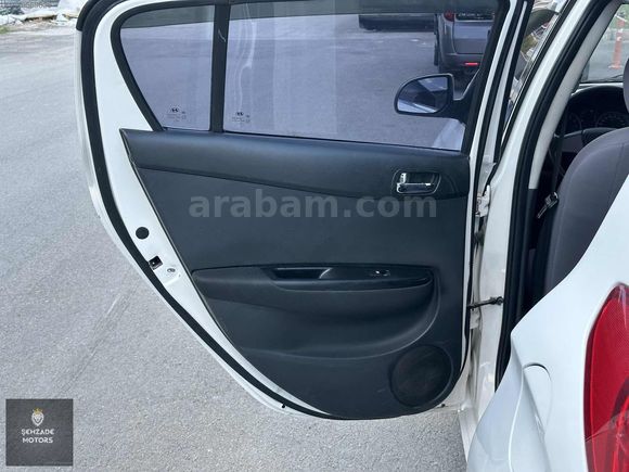 2013 MODEL-HYUNDAİ i20 181.000 km