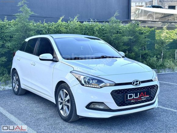 HYUNDAİ İ20 /2017 ÇIKIŞ / FULL BAKIMLI /MASRAFSIZ / AİLE ARACI