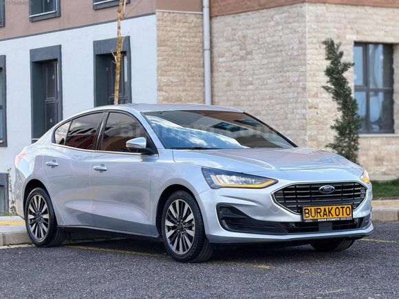 FORD FOCUS DİZEL OTOMATİK TİTANYUM X FULL 10 BİNDE