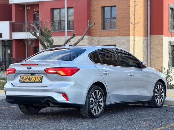 FORD FOCUS DİZEL OTOMATİK TİTANYUM X FULL 10 BİNDE
