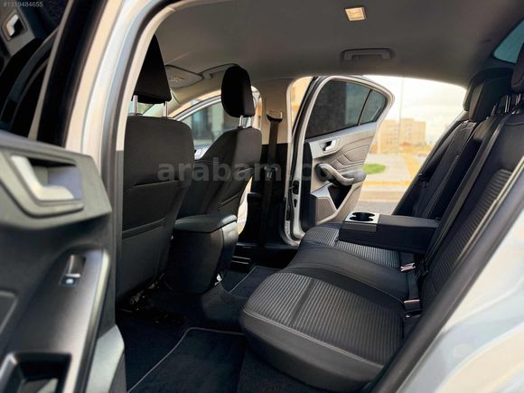 FORD FOCUS DİZEL OTOMATİK TİTANYUM X FULL 10 BİNDE