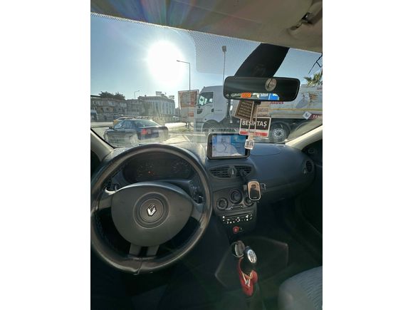 Sahibinden Renault Clio 1.5 dCi Authentique 2011 Model  247.500 km Gri (Gümüş)
