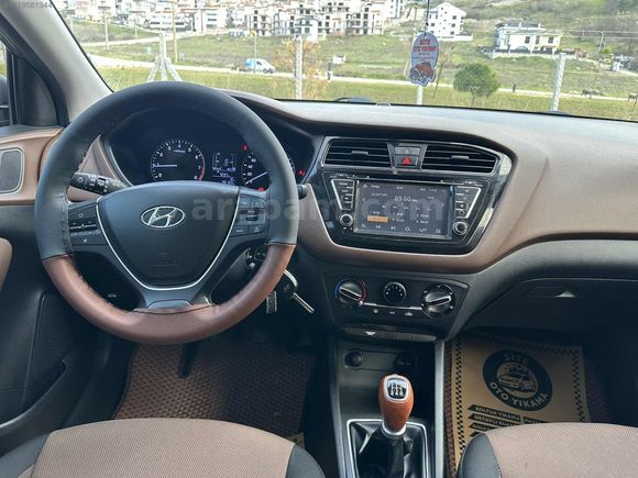ERBAY DAN HYUNDAİ İ20 ELİTE 87000 KM 2015 MODEL
