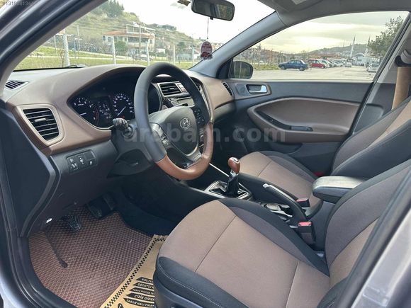 ERBAY DAN HYUNDAİ İ20 ELİTE 87000 KM 2015 MODEL