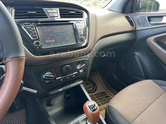 ERBAY DAN HYUNDAİ İ20 ELİTE 87000 KM 2015 MODEL