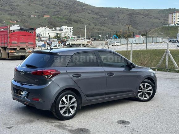 ERBAY DAN HYUNDAİ İ20 ELİTE 87000 KM 2015 MODEL