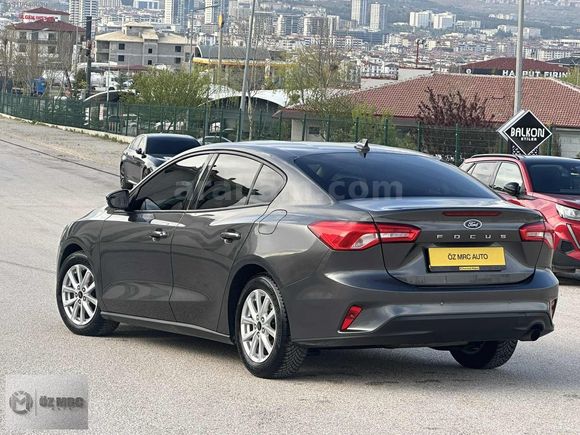 ÖZ MRC AUTO 'DAN2023 OTOMATİK+CARPLAY FORD FOCUS