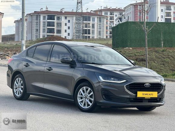 ÖZ MRC AUTO 'DAN2023 OTOMATİK+CARPLAY FORD FOCUS