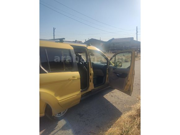 Sahibinden Ford Tourneo Connect Cam Tavanlı  1.6 TDCI Titanium 2014 Model