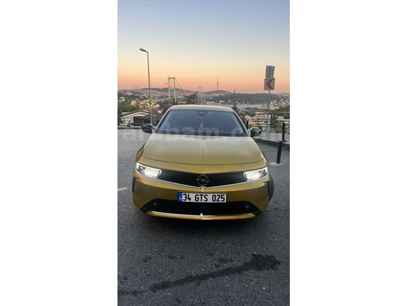 İlk Sahibinden Opel Astra 1.2 T   Elegance. Sarı 