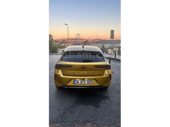 İlk Sahibinden Opel Astra 1.2 T   Elegance. Sarı 