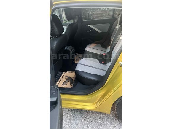 İlk Sahibinden Opel Astra 1.2 T   Elegance. Sarı 