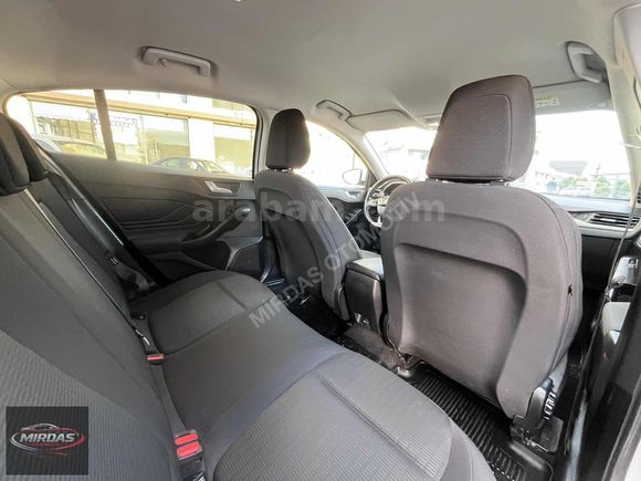 2021 ÇIKIŞLI HATASIZ FORD FOCUS TREND X 48.000 ORİJİNAL KM