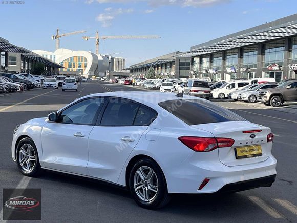 2021 ÇIKIŞLI HATASIZ FORD FOCUS TREND X 48.000 ORİJİNAL KM