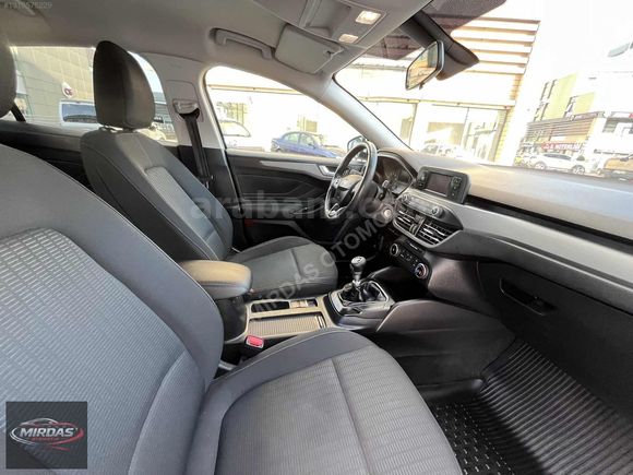 2021 ÇIKIŞLI HATASIZ FORD FOCUS TREND X 48.000 ORİJİNAL KM