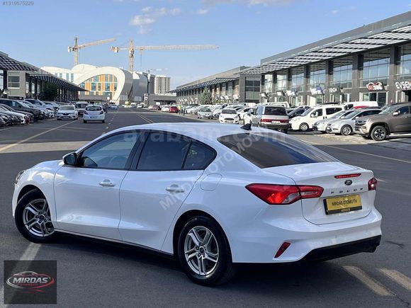 2021 ÇIKIŞLI HATASIZ FORD FOCUS TREND X 48.000 ORİJİNAL KM