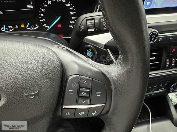 106.000 BİN KM 2020 FORD FOCUS 1.5 TDCİ TİTANİUM OTOMATİK
