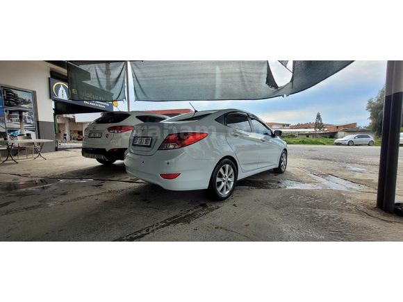 Sahibinden Hyundai Accent Blue 1.6 CRDI Mode Plus 2018 Model  199.000 km Beyaz