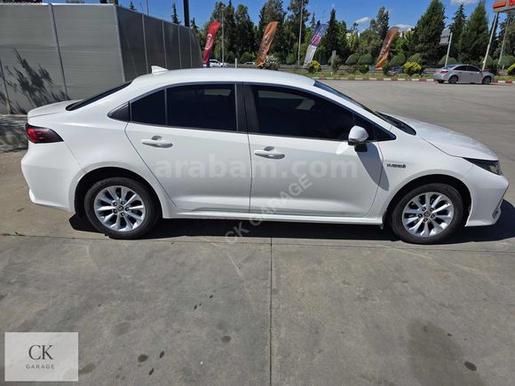 2021 TOYOTA COROLLA 1.8 HYBRID DREAM e-CVT | 125.000 KM
