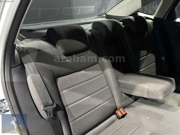 225 BİN KM DE FORD MONDEO TİTANİUM 6 İLERİ EMSALSİZ TEMİZLİKTE