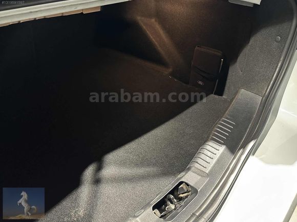 225 BİN KM DE FORD MONDEO TİTANİUM 6 İLERİ EMSALSİZ TEMİZLİKTE