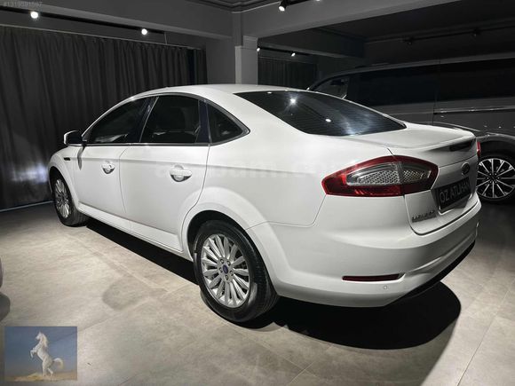 225 BİN KM DE FORD MONDEO TİTANİUM 6 İLERİ EMSALSİZ TEMİZLİKTE