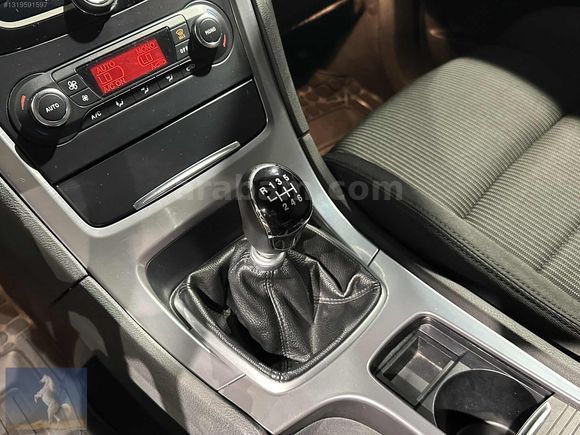 225 BİN KM DE FORD MONDEO TİTANİUM 6 İLERİ EMSALSİZ TEMİZLİKTE