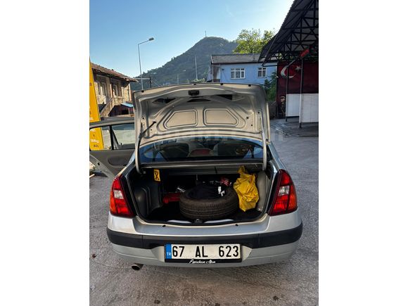 2004 Model Renault Clio 1.4 Authentique 168.000 KM.