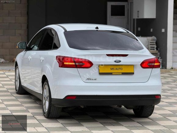 2016 HATASIZ FORD FOCUS