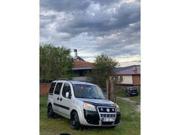 Sahibinden Fiat Doblo Combi 1.3 Multijet Safeline 2010 Model  218.000 km Gri
