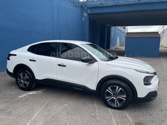 (26.800 km )CİTROEN C4 X 1.2 Puretech Feel( HATASIZ-BOYASIZ)
