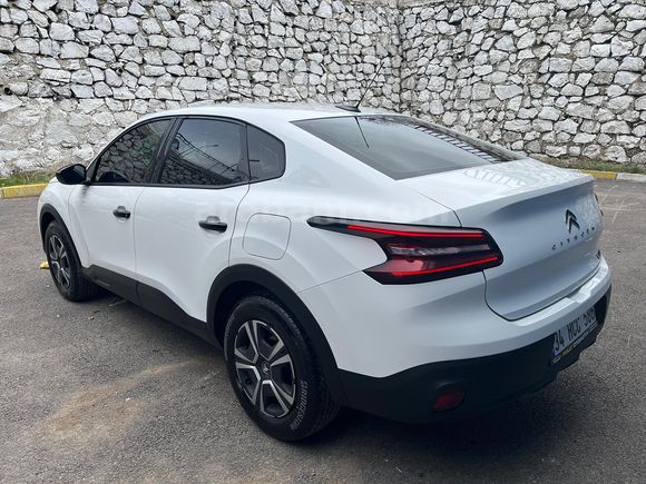 (26.800 km )CİTROEN C4 X 1.2 Puretech Feel( HATASIZ-BOYASIZ)