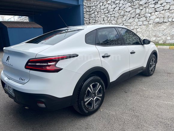 (26.800 km )CİTROEN C4 X 1.2 Puretech Feel( HATASIZ-BOYASIZ)
