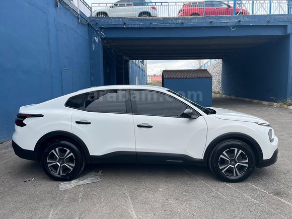 (26.800 km )CİTROEN C4 X 1.2 Puretech Feel( HATASIZ-BOYASIZ)
