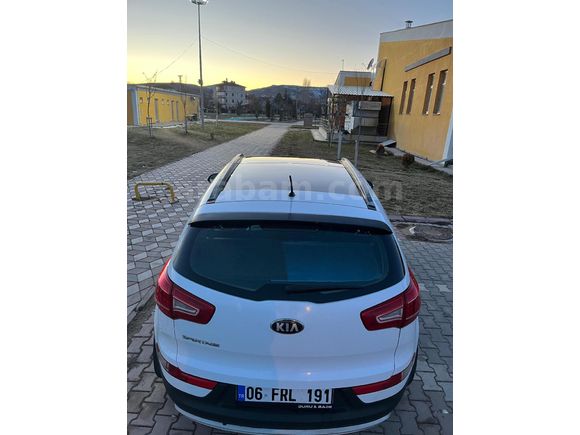 Sahibinden Kia Sportage 1.6 GDI Concept Plus 2013 Model  100.000 km Beyaz