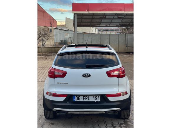 Sahibinden Kia Sportage 1.6 GDI Concept Plus 2013 Model  100.000 km Beyaz
